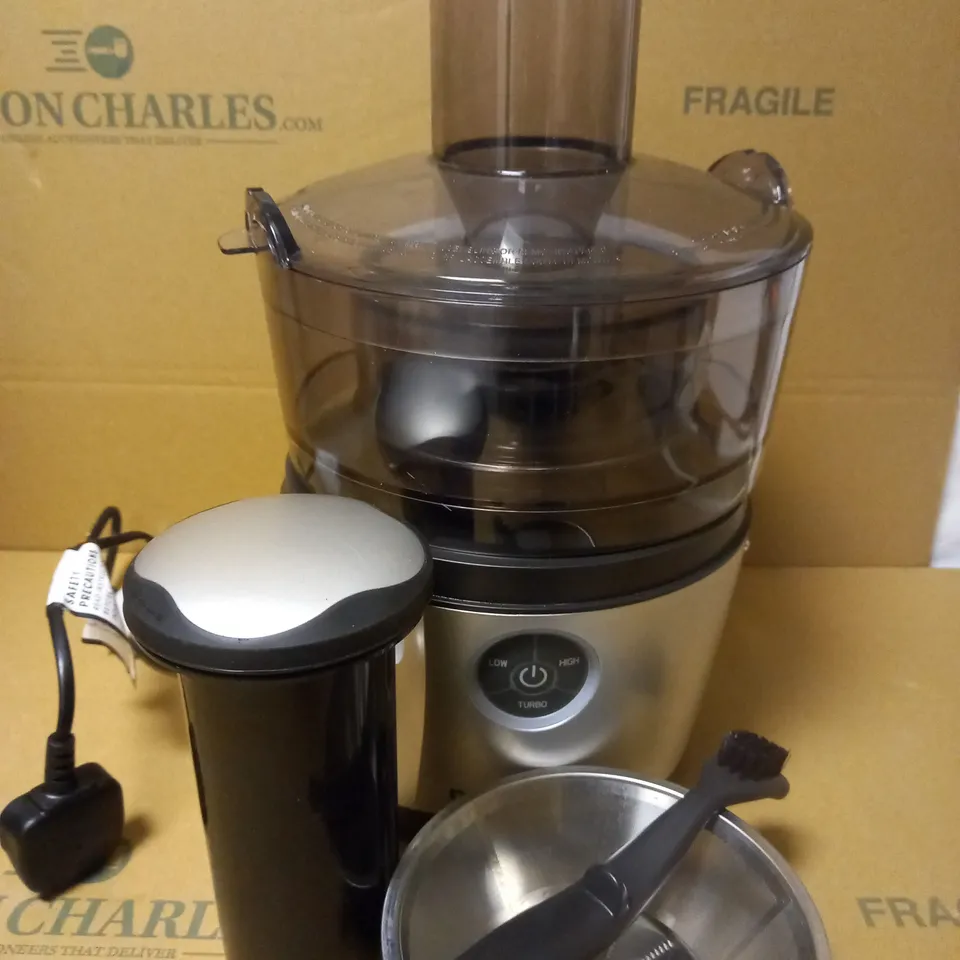 NUTRIBULLET 1558 JUICER PRO 