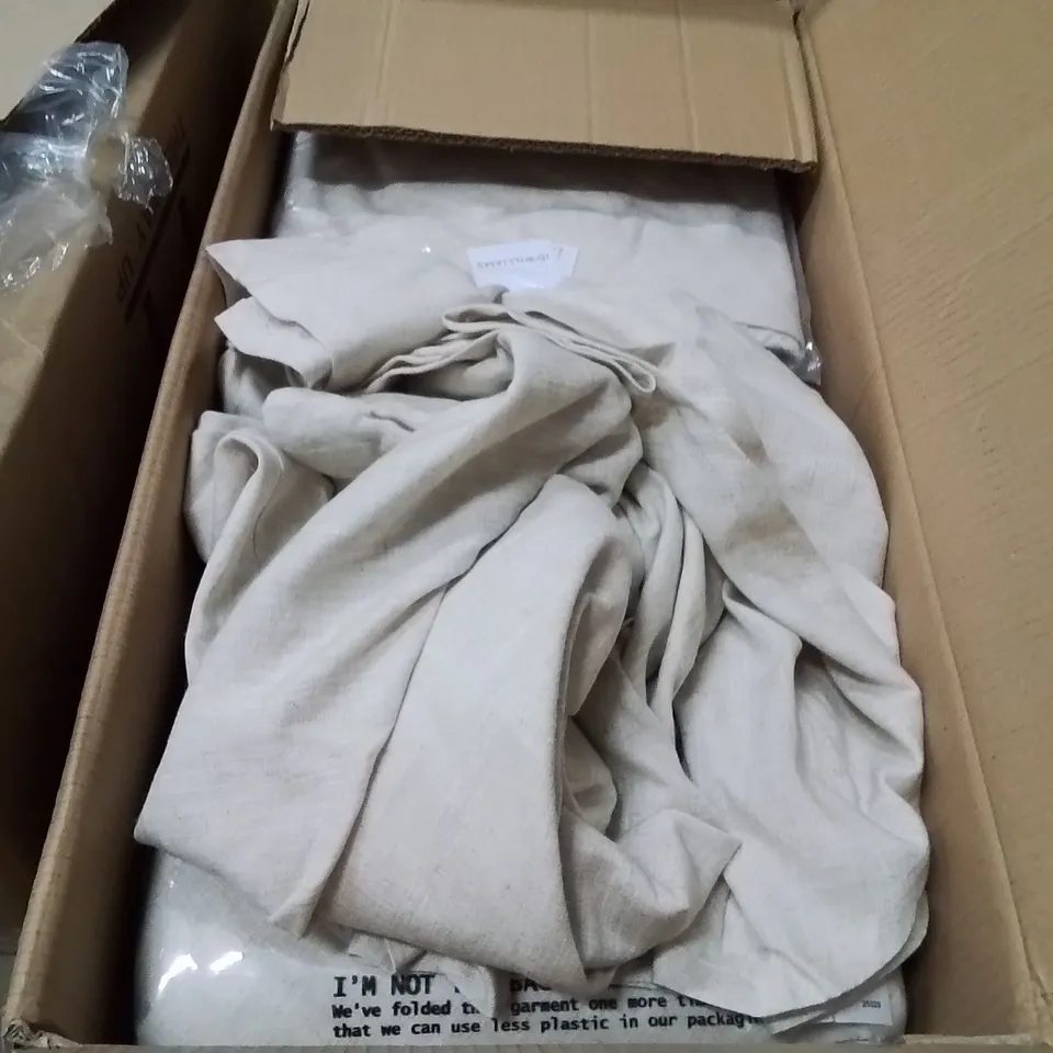 BOXED BRAND NEW APPROXIMATELY 20 JD WILLIAMS SAND FIT AND FLARE SKIRT SIZE 32