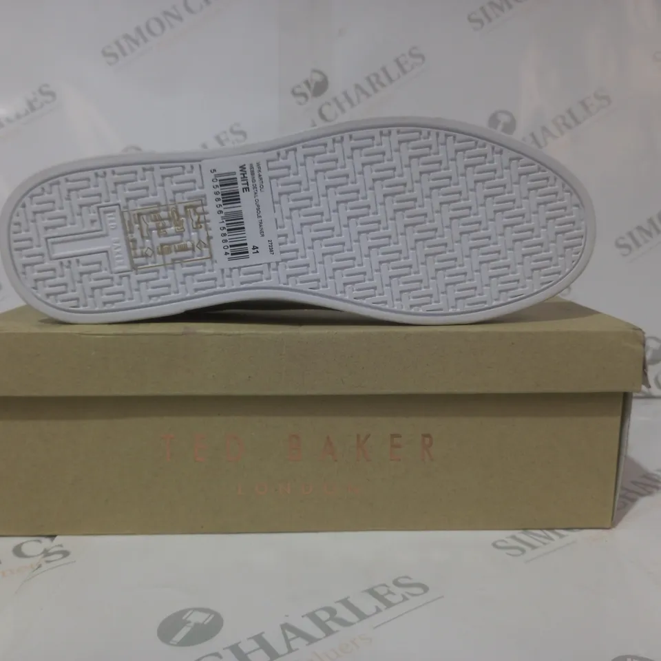 BOXED PAIR OF TED BAKER LONDON SHOES IN WHITE UK SIZE 8