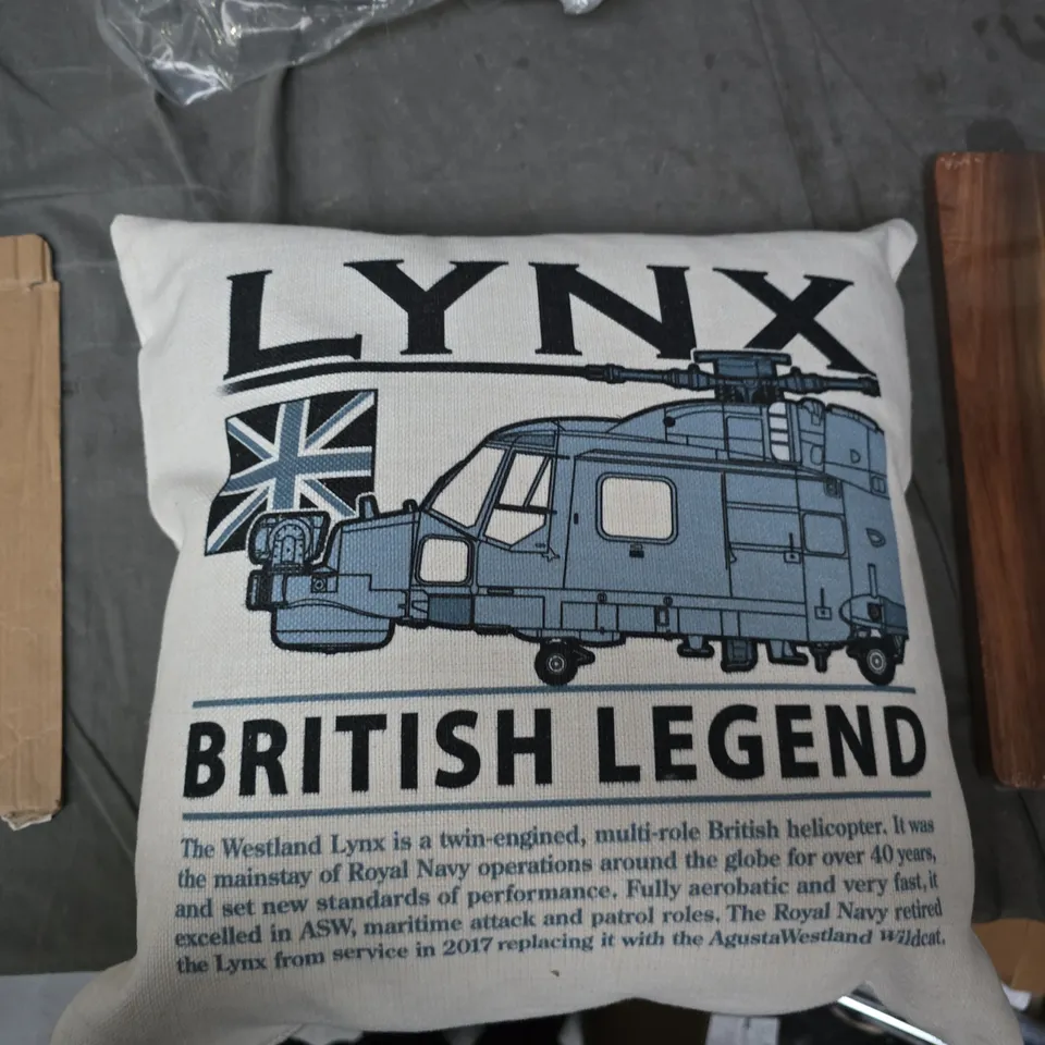 BOX OF APPROXIMATELY 20 ASSORTED ITEMS TO INCLUDE: CHOPPING BOARD AND LYNX PILLOW