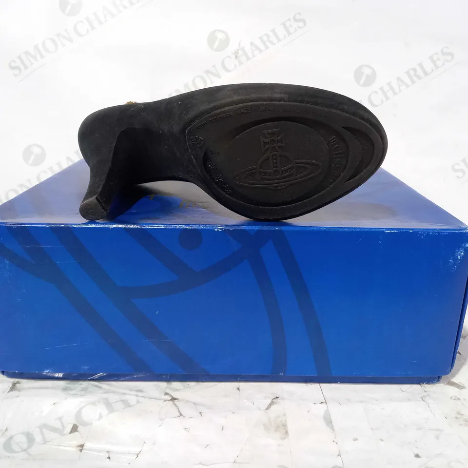 BOXED PAIR OF VIVIENNE WESTWOOD CLOSED TOE HIGH HEELED SHOES IN BLACK EU SIZE 39
