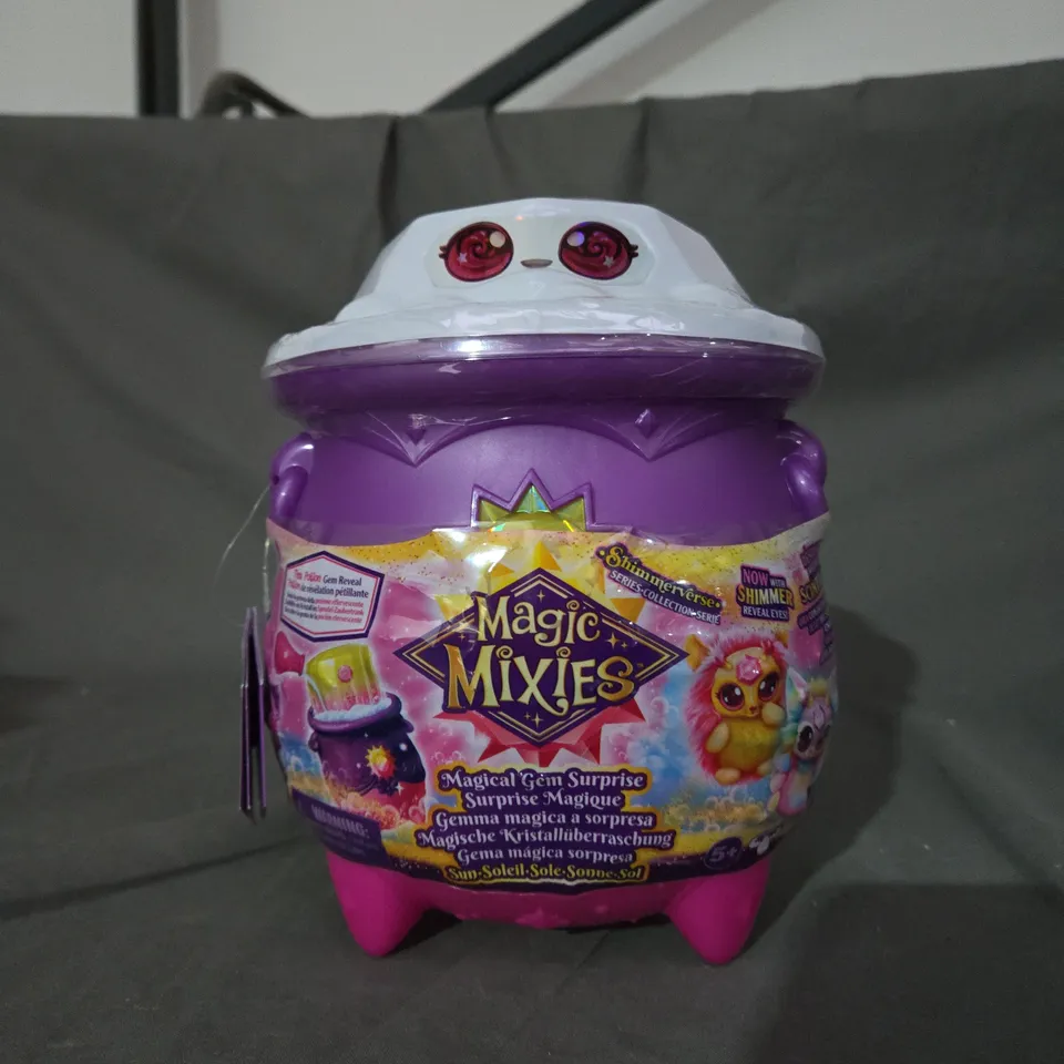 SEALED MAGIC MIXIES MAGICAL GEM SUPRISE TOY RRP £30