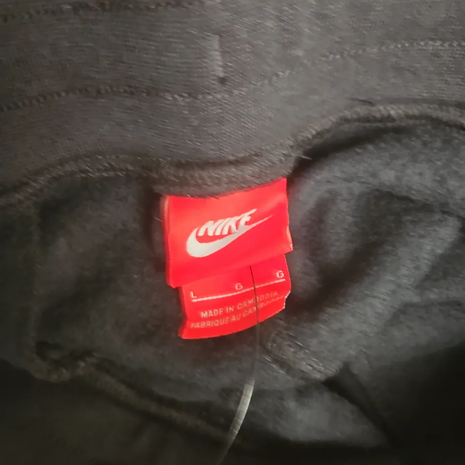 NIKE AIR JOGGERS – BLACK, SIZE L