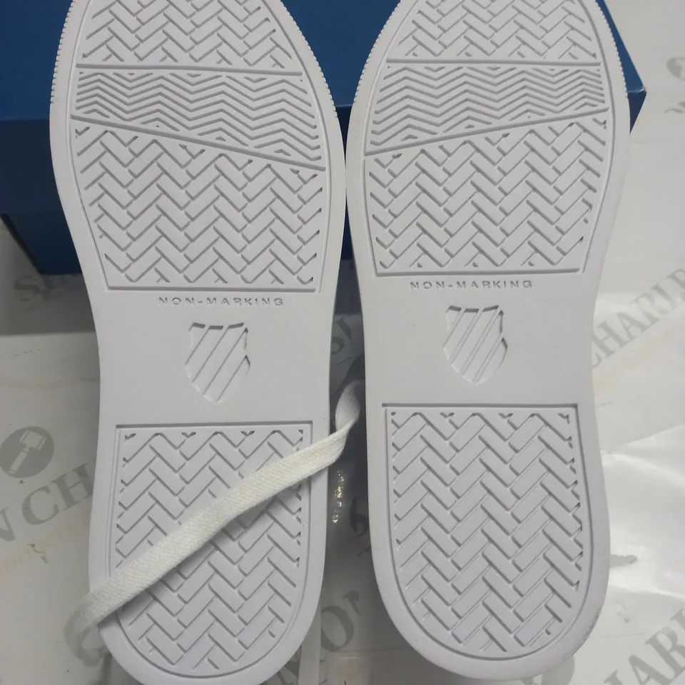 BOXED PAIR OF K-SWISS COURT FRASCO WOMENS TRAINERS IN WHITE - 5