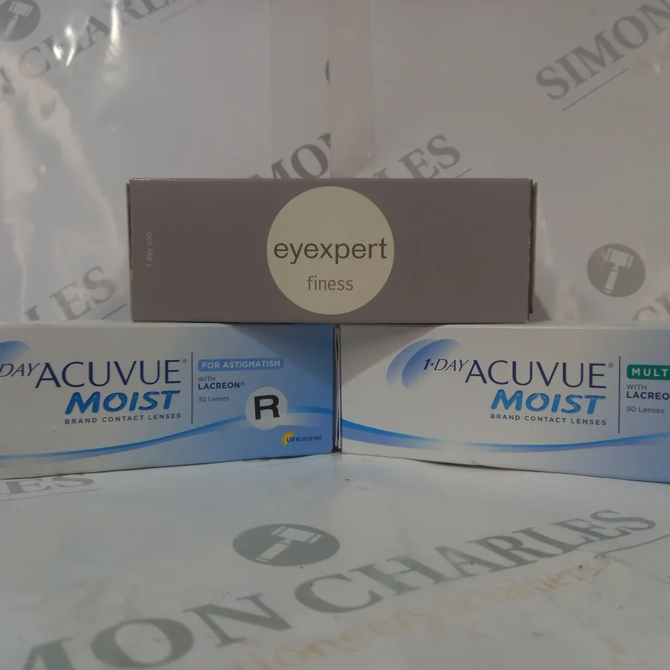 APPROXIMATELY 20 ASSORTED HOUSEHOLD ITEMS TO INCLUDE EYEXPERT CONTACT LENSES, ACUVUE MOIST CONTACT LENSES ETC