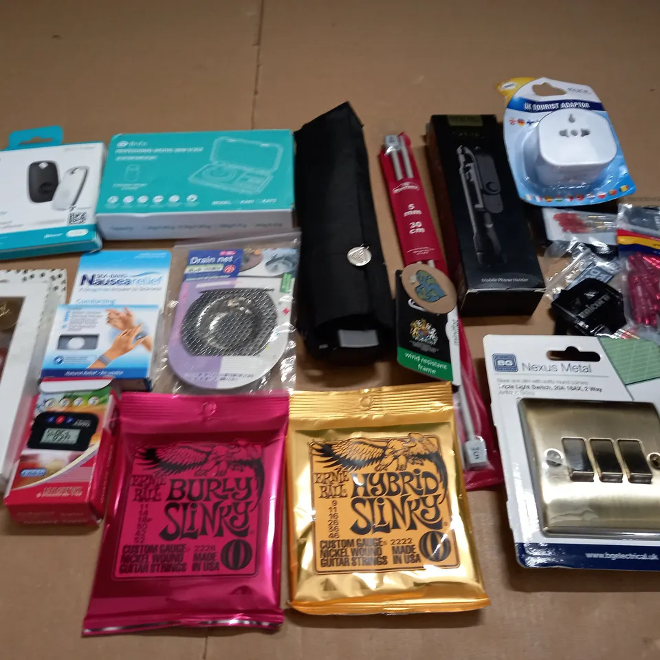LOT OF ASSORTED HOUSEHOLD ITEMS TO INCLUDE GUITAR STRINGS, UMBRELLA AND TILE 2-TILES