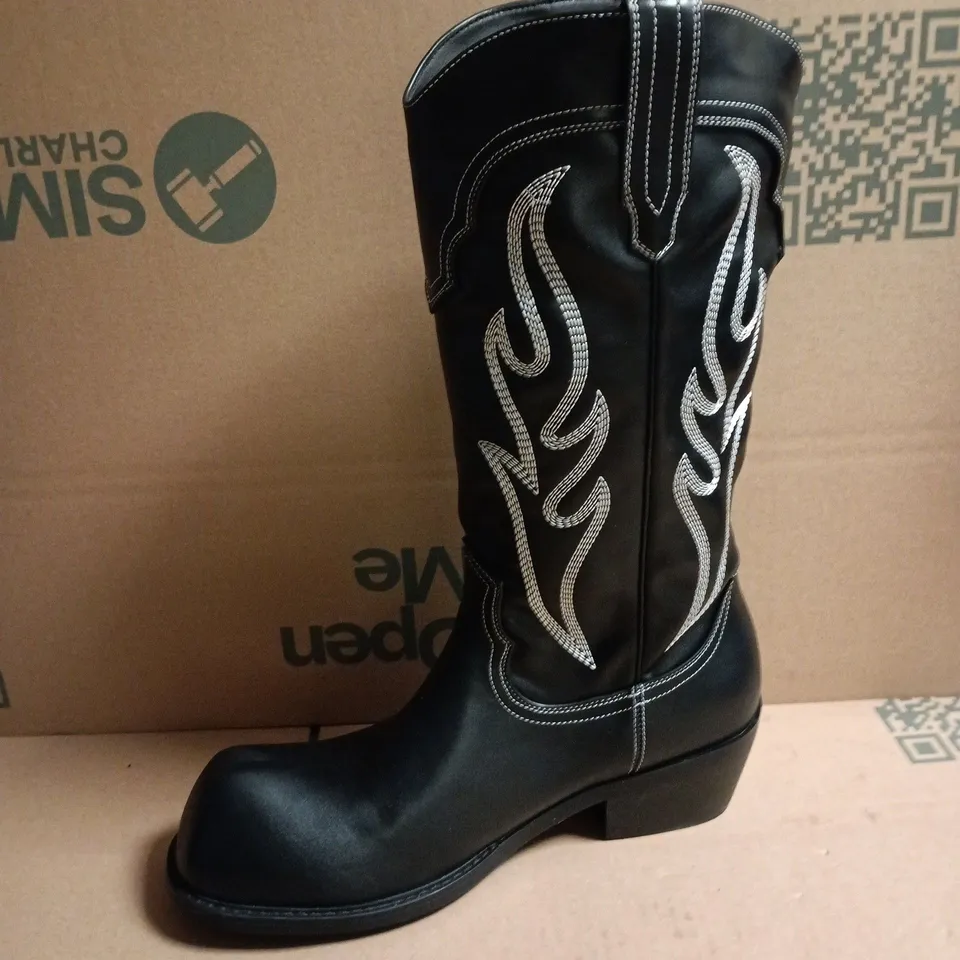 BOXED KOI CRYPTEK MEN'S SNUB NOSE TALL COWBOY BOOTS – BLACK, UK 9