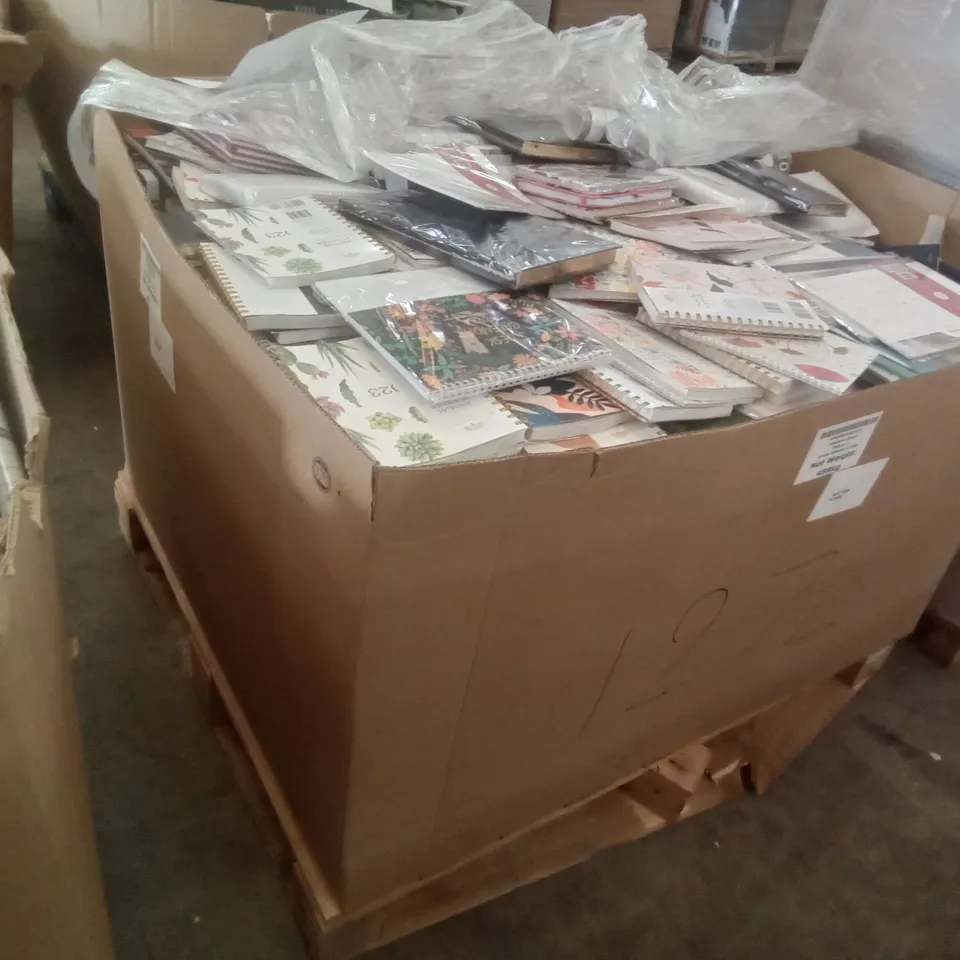 PALLET CONTAINING ASSORTED 2023 CALENDARS & PLANNERS