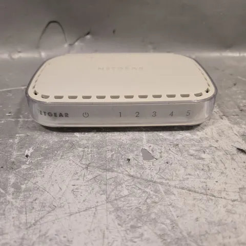NETGEAR 5 PORT 10/100 MBPS SWITCH 
