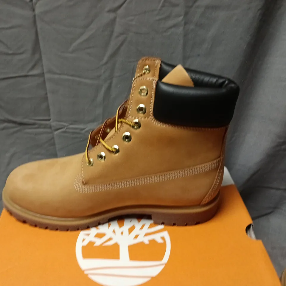 BOXED TIMBERLAND PREMIUM 6-INCH WATERPROOF BOOT – WHEAT NUBUCK, UK 10.5