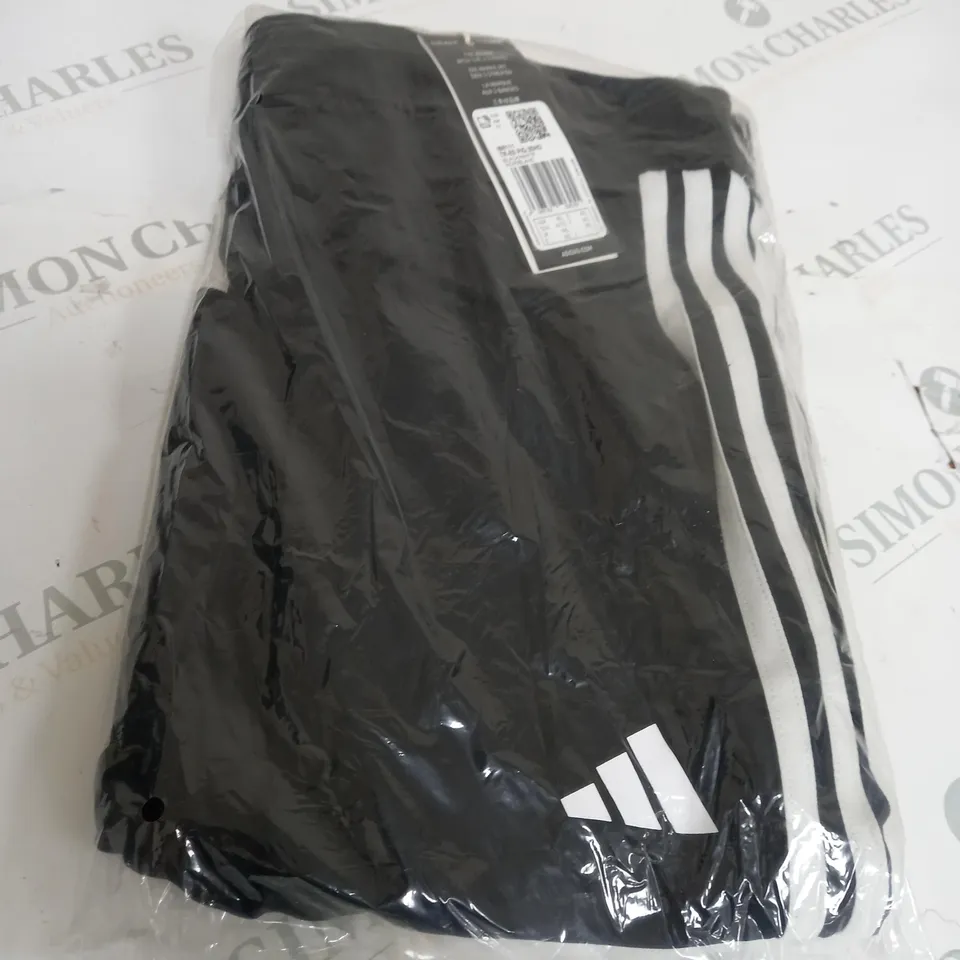 BLACK ADDIDAS TRACK PANTS SIZE 4XL