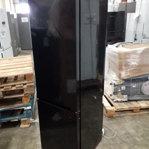 RUSSELL HOBBS FREESTANDING FRIDGE FREEZER BLACK - UNPROCESSED RAW RETURN