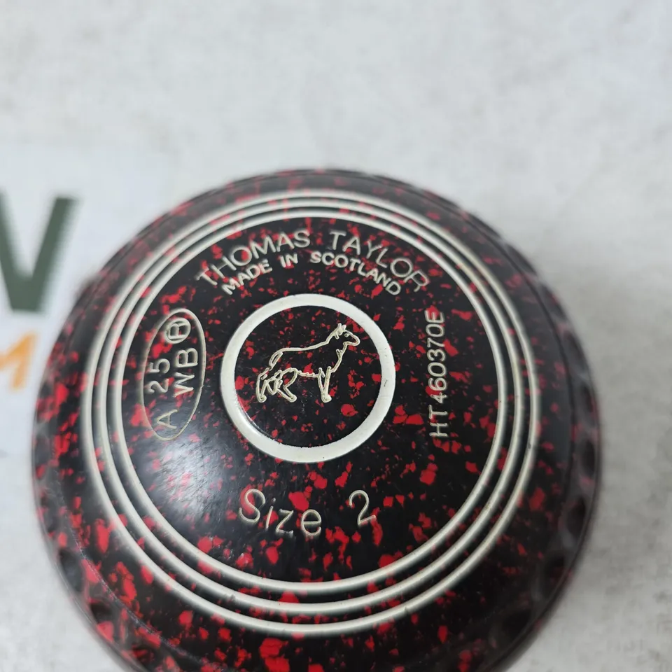 THOMAS TAYLOR ACE – MADE IN SCOTLAND – SIZE 2 OUTDOOR / INDOOR BOWLING BALL