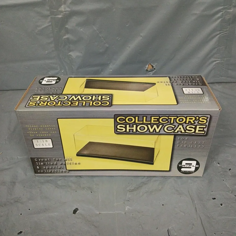 BOXED TRIPLE 9 COLLECTOR'S SHOW CASE 