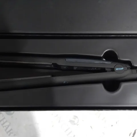 REVAMP PROGLOSS STEAMCARE CERAMIC STRAIGHTENER