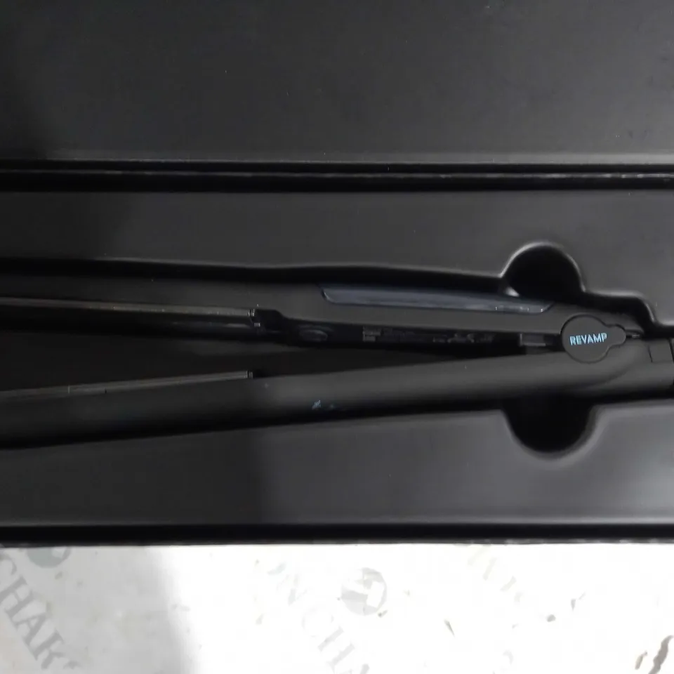 REVAMP PROGLOSS STEAMCARE CERAMIC STRAIGHTENER