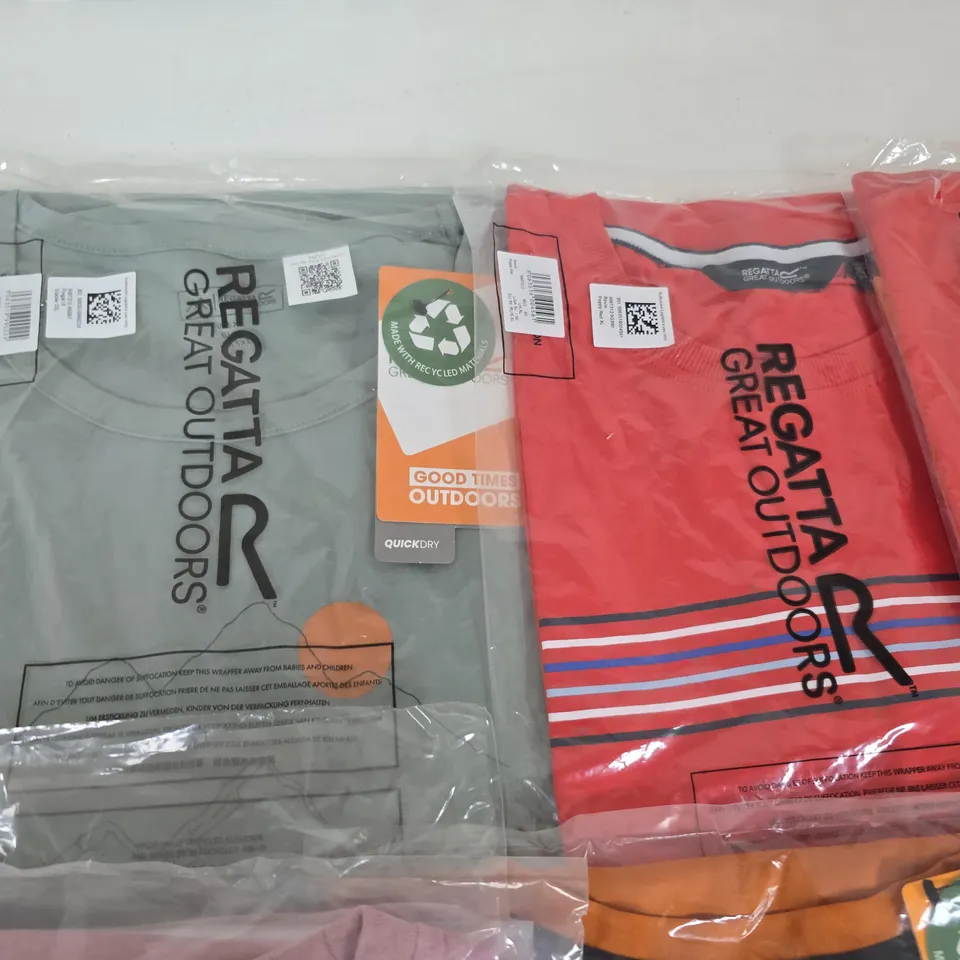 LOT OF 10 ASSORTED BRAND NEW REGATTA T-SHIRTS IN VARIOUS STYLES, COLOURS AND SIZES