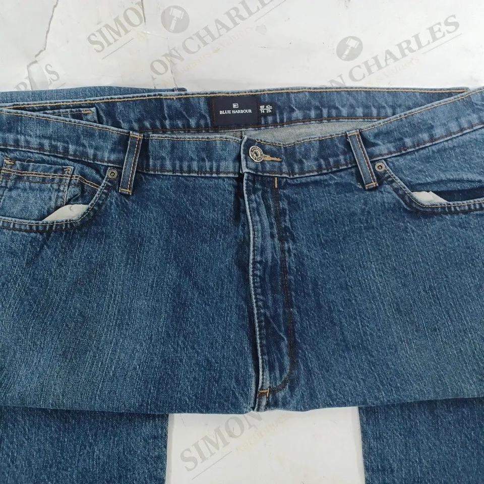 BLUE HARBOUR JEANS SIZE 42W 29L