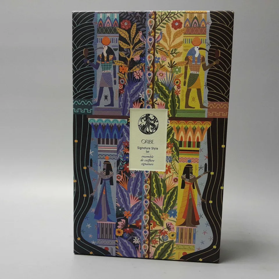 BOXED ORIBE SIGNATURE STYLE SET