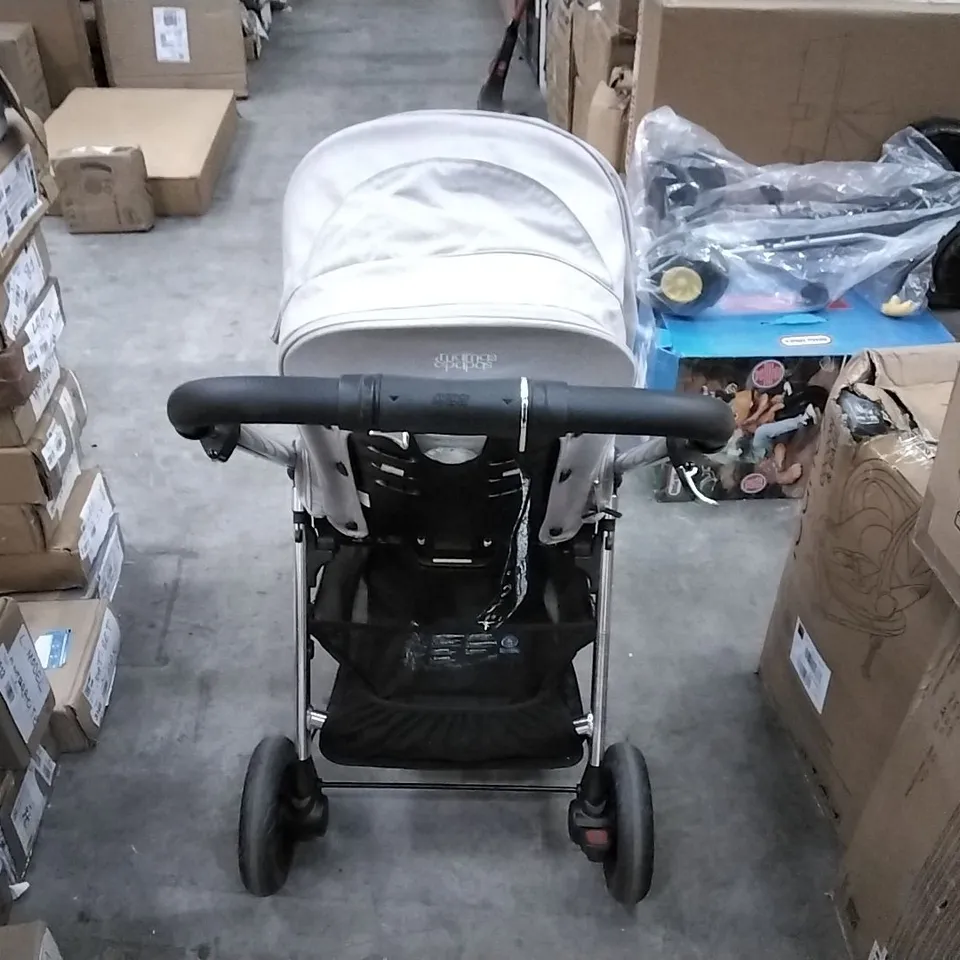 MAMAS & PAPAS PRAM 