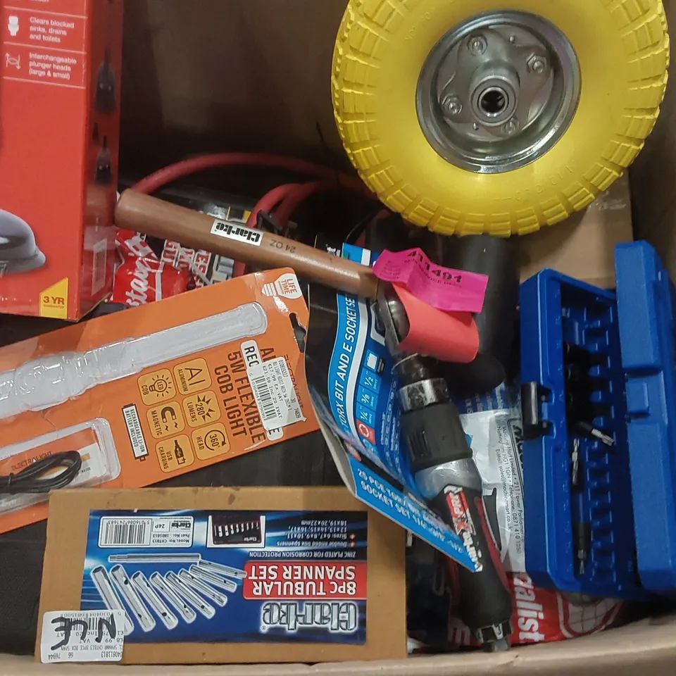 BOX CONTAINING A LARGE ASSORTMENT OF TOOLS/EQUIPMENT INCLUDING: TUBULAR SPANNER SET, TORX BIT SET, HOT AIRGUN KIT ECT