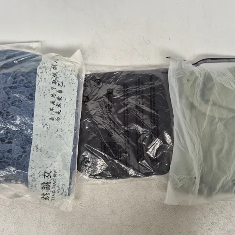 APPROXIMATELY 20 ASSORTED CLOTHING AND FASHION PRODUCTS IN VARIOUS STYLES AND SIZES - COLLECTION ONLY