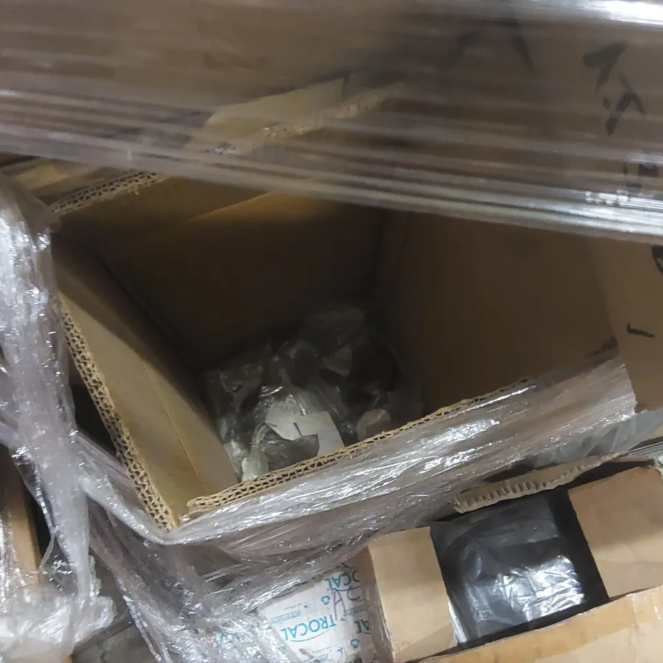 PALLET CONTAINING A LARGE QUANTITY OF ASSORTED CATERING EQUIPMENT PARTS AND OTHER ASSORTED ITEMS