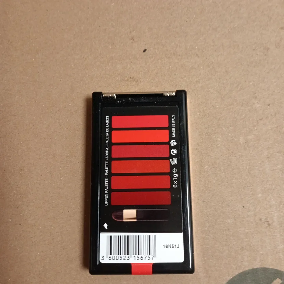 BOX OF APPROXIMATELY 12 L’ORÉAL PARIS COLOR RICHE LA PALETTE LIP PALETTES – 6 X 1 G (RED)