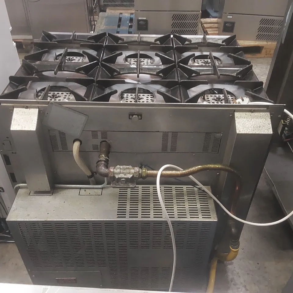 MOORWOOD VULCAN COMMERCIAL 6-BURNER GAS OVEN RANGE