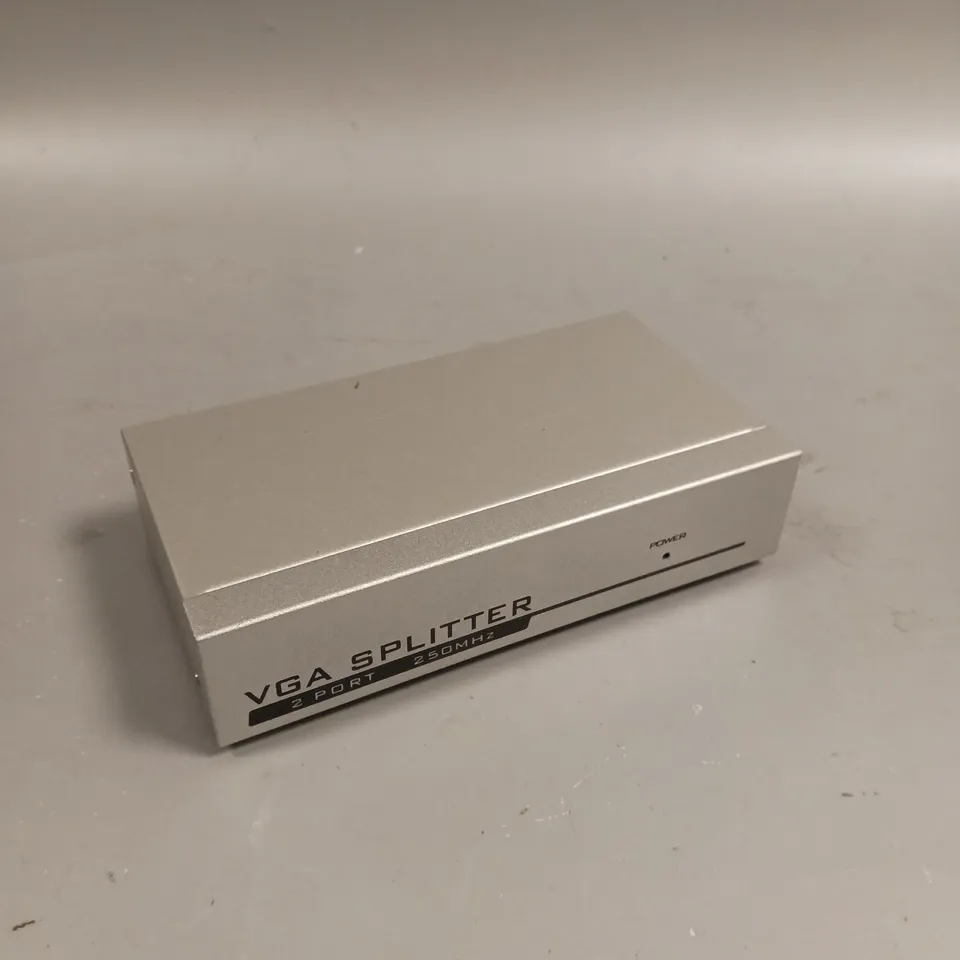 UNBRANDED 2 PORT VGA VIDEO SPLITTER 
