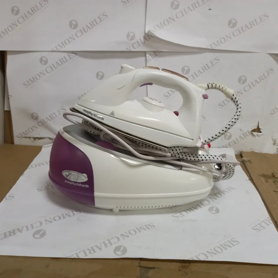 MORPHY RICHARDS JET STEAM GENERATOR IRON PINK/WHITE