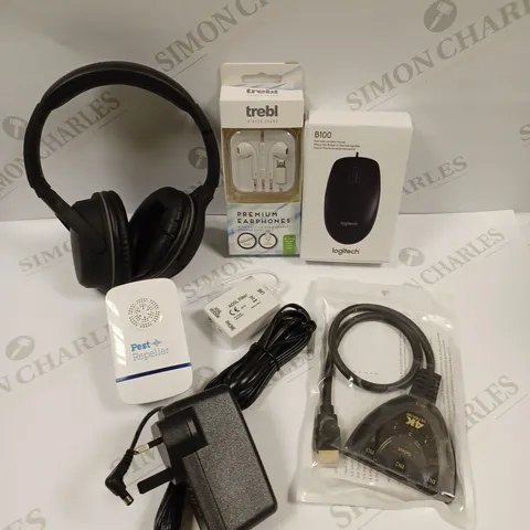 BOX OF APPROXIMATELY 10 ASSORTED ELECTRICAL & NETWORKING PRODUCTS TO INCLUDE WIRELESS HEADPHONES, CORDED MOUSE, ADSL FILTER ETC 