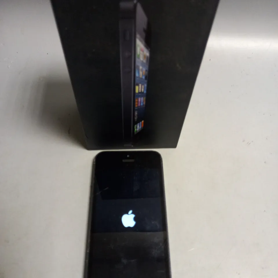 BOXED IPHONE 5 BLACK 16GB