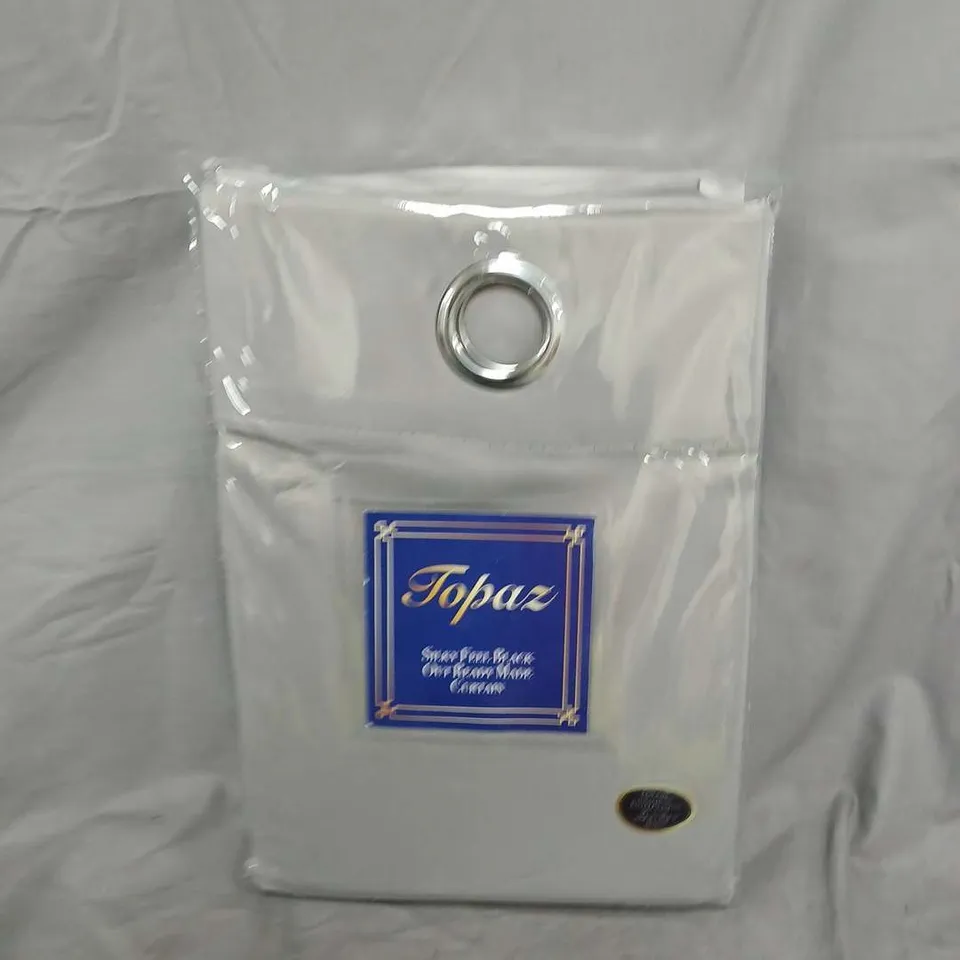 BOX OF APPROX 10 TOPAZ LUXE LIVING SILKY FEEL BLACK OUT READY MADE CURTAIN PANEL 