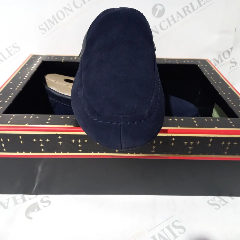 BOXED PAIR OF TED BAKER VALLANT SLIPPERS IN NAVY UK SIZE 11
