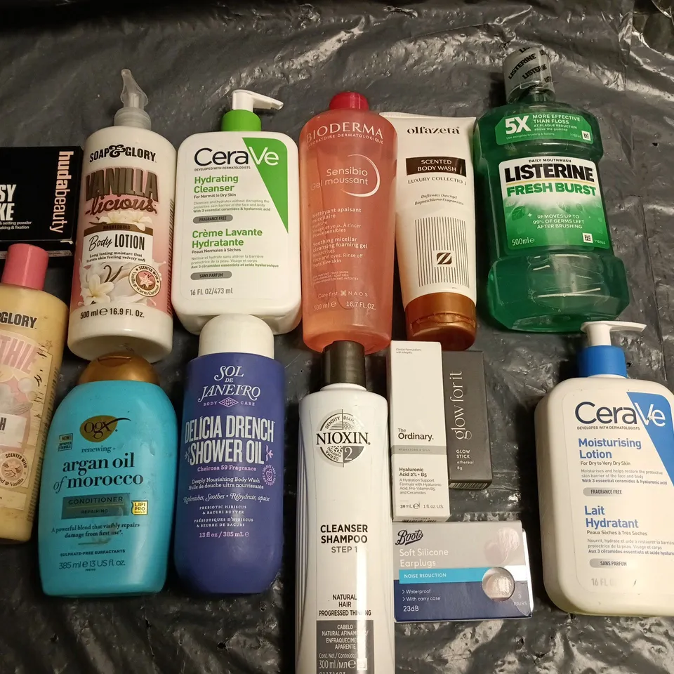 LOT OF APPROXIMATELY 21 ASSORTED HEALTH AND BEAUTY ITEMS TO INCLUDE LISTERINE, NIOXIN AND CERAVE