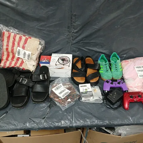 BOX OF APPROXIMATELY 15 ASSORTED ITEMS TO INCLUDE - SHOES, DESK FAN, MAXI DRESS, AND DOG HARNESS ETC