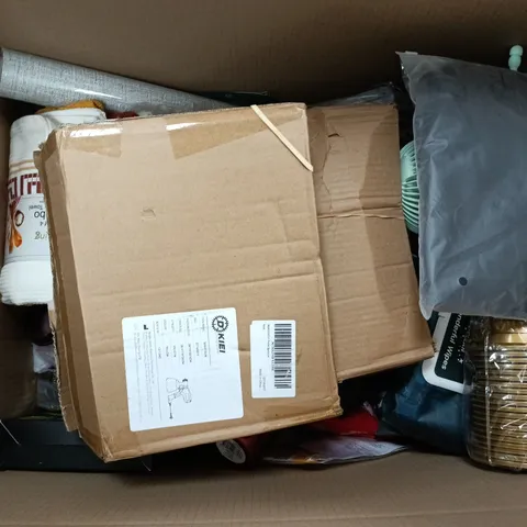 APPROXIMATELY 15 ASSORTED HOUSEHOLD PRODUCTS TO INCLUDE SPRAY GUN, YASS CLEAN WIPES, CHECK TEA TOWELS, ETC - COLLECTION ONLY