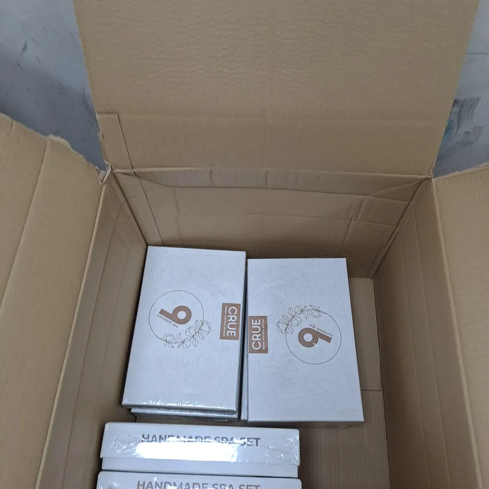 BOX OF APPROXIMATELY 7 CRUE 9 COMPLETE SPA SETS