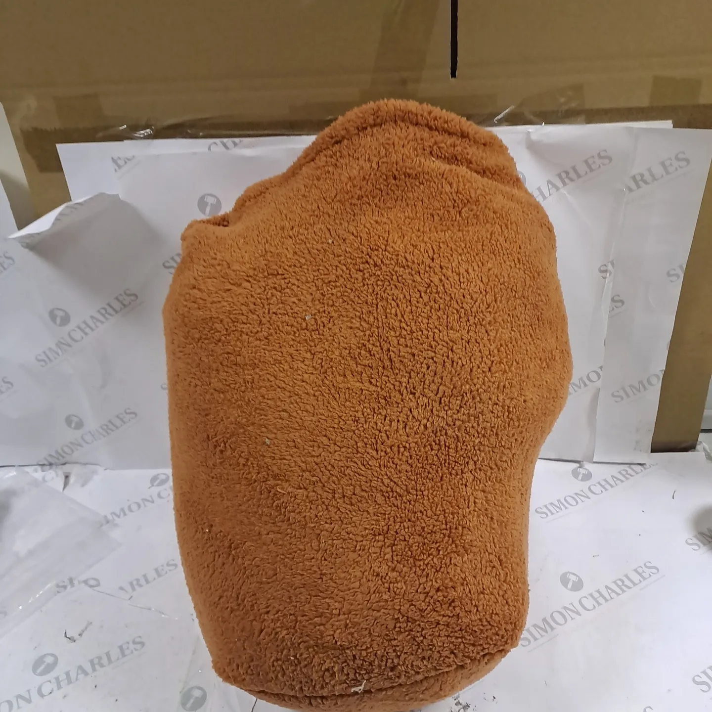 ORANGE FLUFFY BEDDING SET