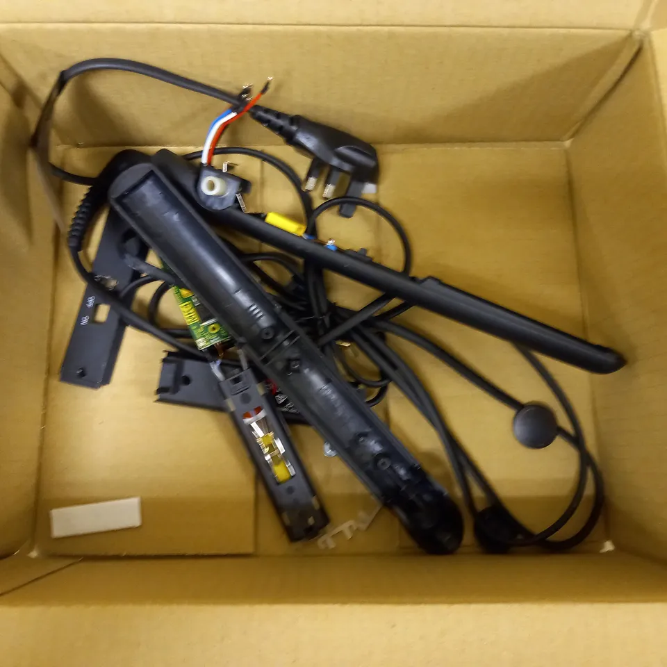 GHD HAIR STRAIGHTENERS