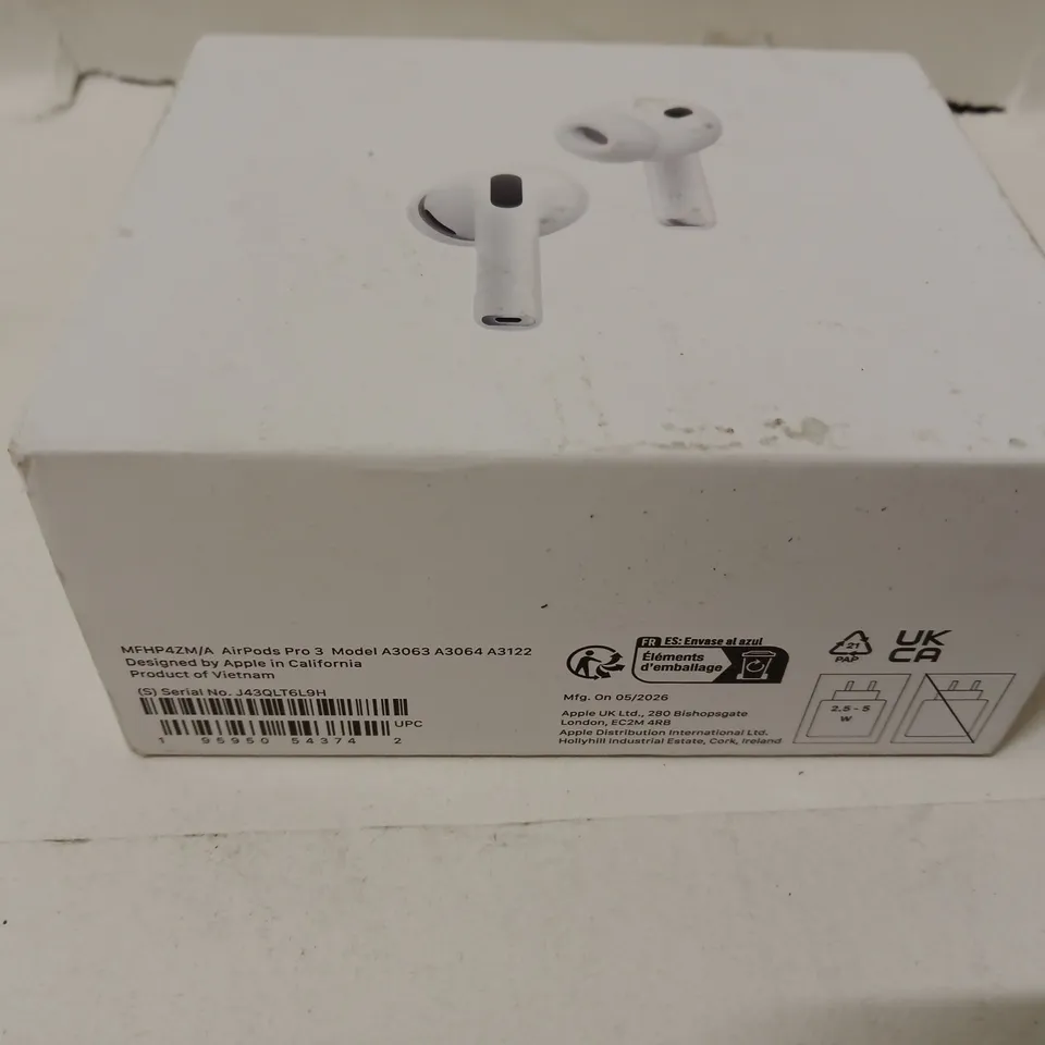 APPLE AIRPODS PRO 3 WIRELESS EARBUDS – BOXED