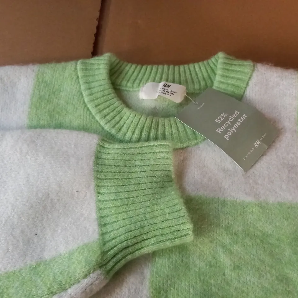 H&M GREEN/WHITE CREW JUMPER - UK 14 Y +