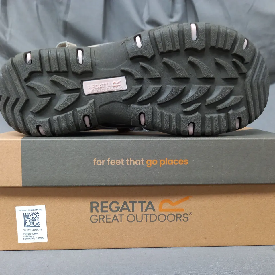 BOXED PAIR OF REGATTA LADY HARIS OPEN TOE SANDALS IN GREIGE UK SIZE 7