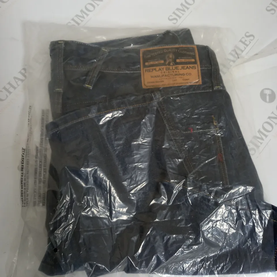 BAGGED REPLAY BLUE DENIM JEANS SIZE UNSPECIFIED