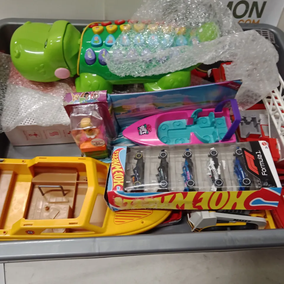 TOTE OF ASSORTED KIDS TOYS TO INCLUDE;FORMULA ONE CARS,FIRE ENGINE,SPEED BOAT