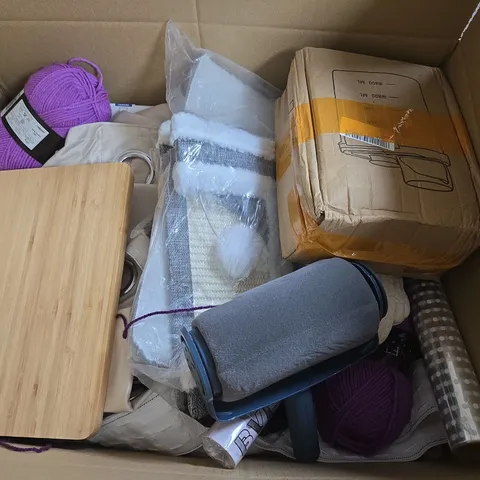 BOX OF APPROXIMATELY 15 ASSORTED HOUSEHOLD ITEMS