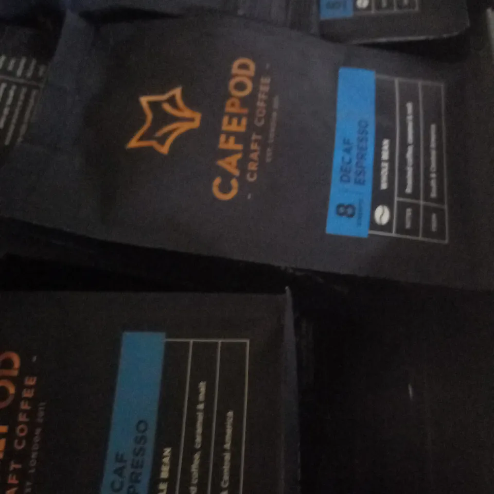 BOX OF APPROX 15 BAGS OF CAFEPOD CRAFT COFFEE 8 STRENGTH DECAF ESPRESSO 