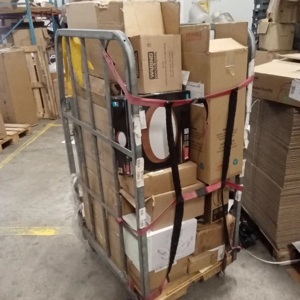 CAGE OF ASSORTED HOUSEHOLD GOODS AND PRODUCTS TO INCLUDE; CEILING LIGHTS, SPORTS ITEMS, DISPOSABLE CUPS, DOG CAGE ETC