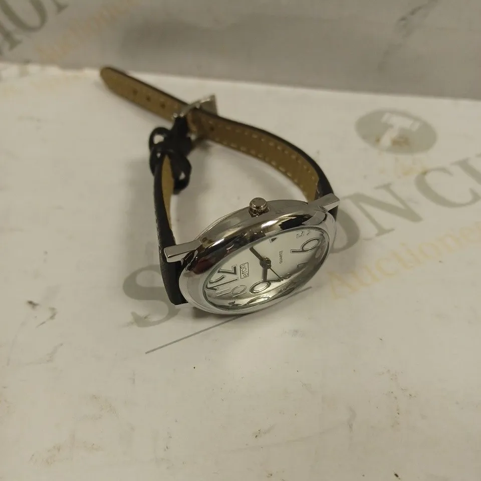 ETON LEATHER STRAPPED OVAL STYLE WRIST WATCH 